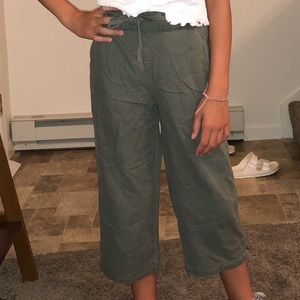 Garmy green high rise belted drapey pants 9/10